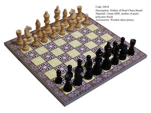 Wooden Chess Set<br/>2 sizes available