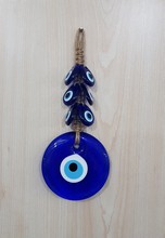 WALL ORNAMENT<br/> WITH PLASTIC(small ones) AND GLASS BEAD<BR/>(26*11CM)